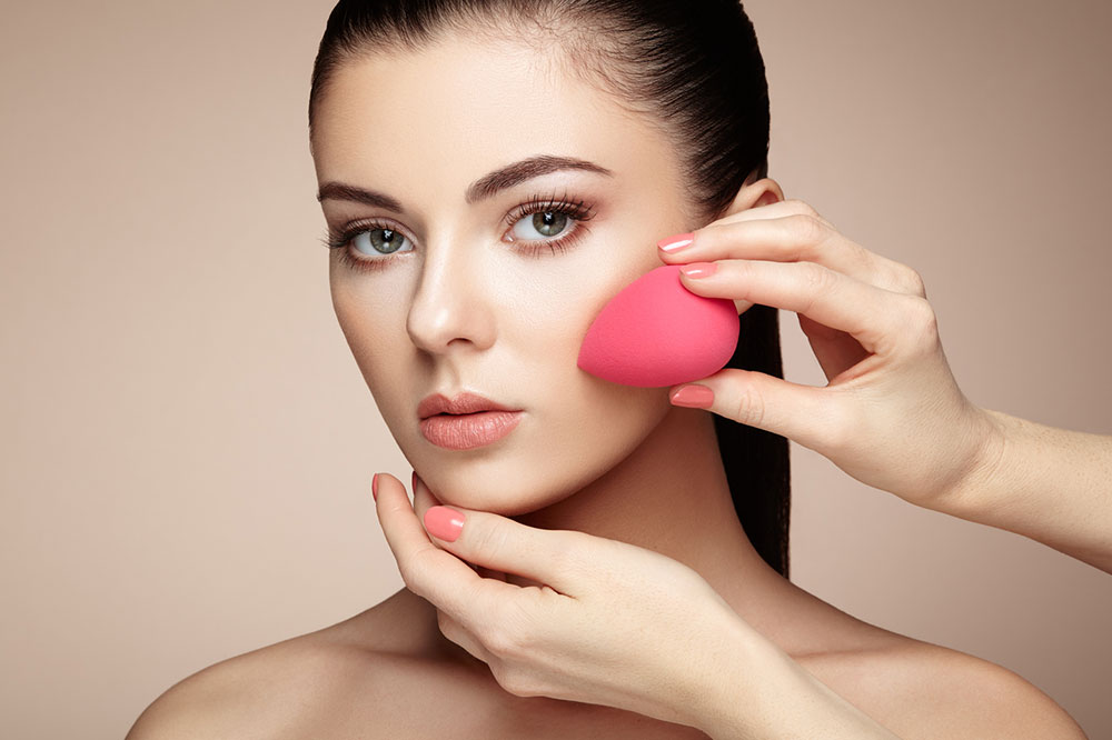5 Makeup Hacks to Look Younger
