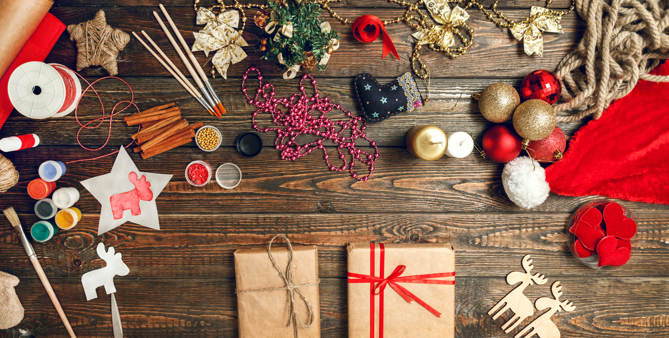 8 Items for Holiday Decorating